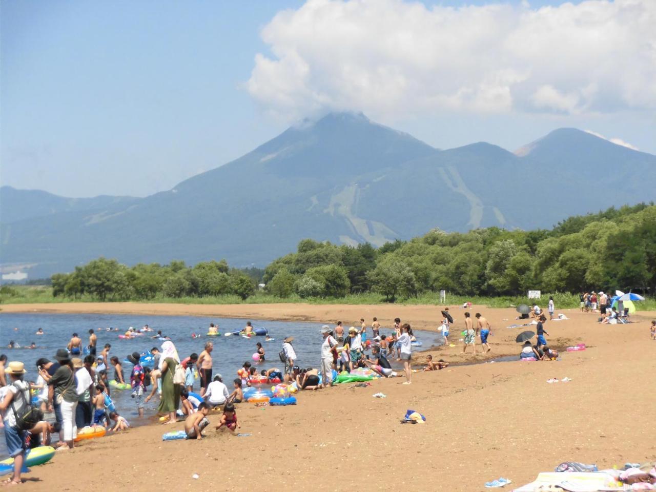 Lakeside Banko Hotel Inavasiro Kültér fotó