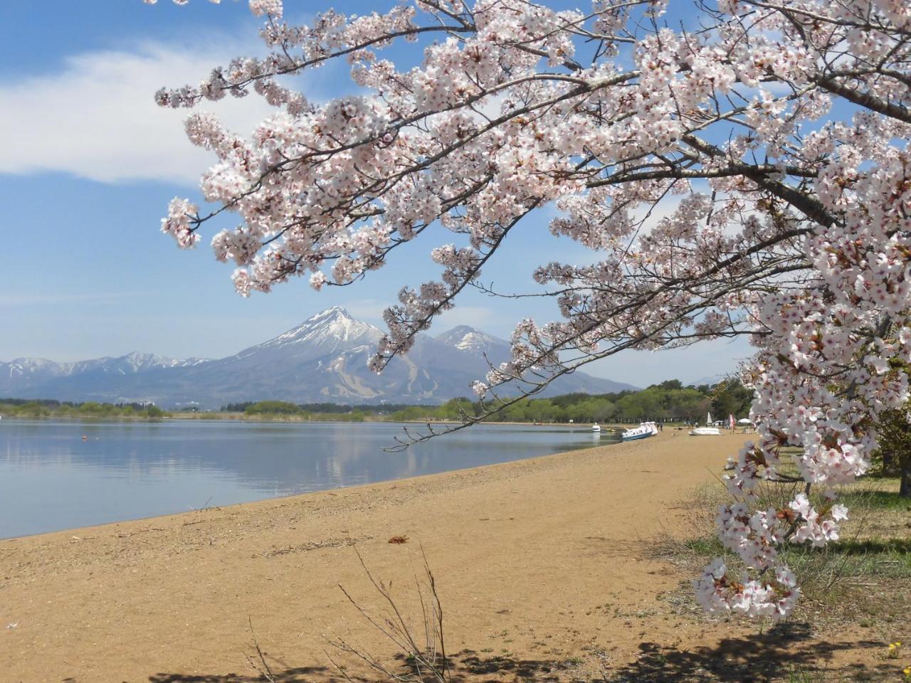 Lakeside Banko Hotel Inavasiro Kültér fotó